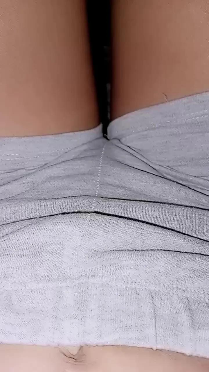 Offline Scarlett_pee on Cam4