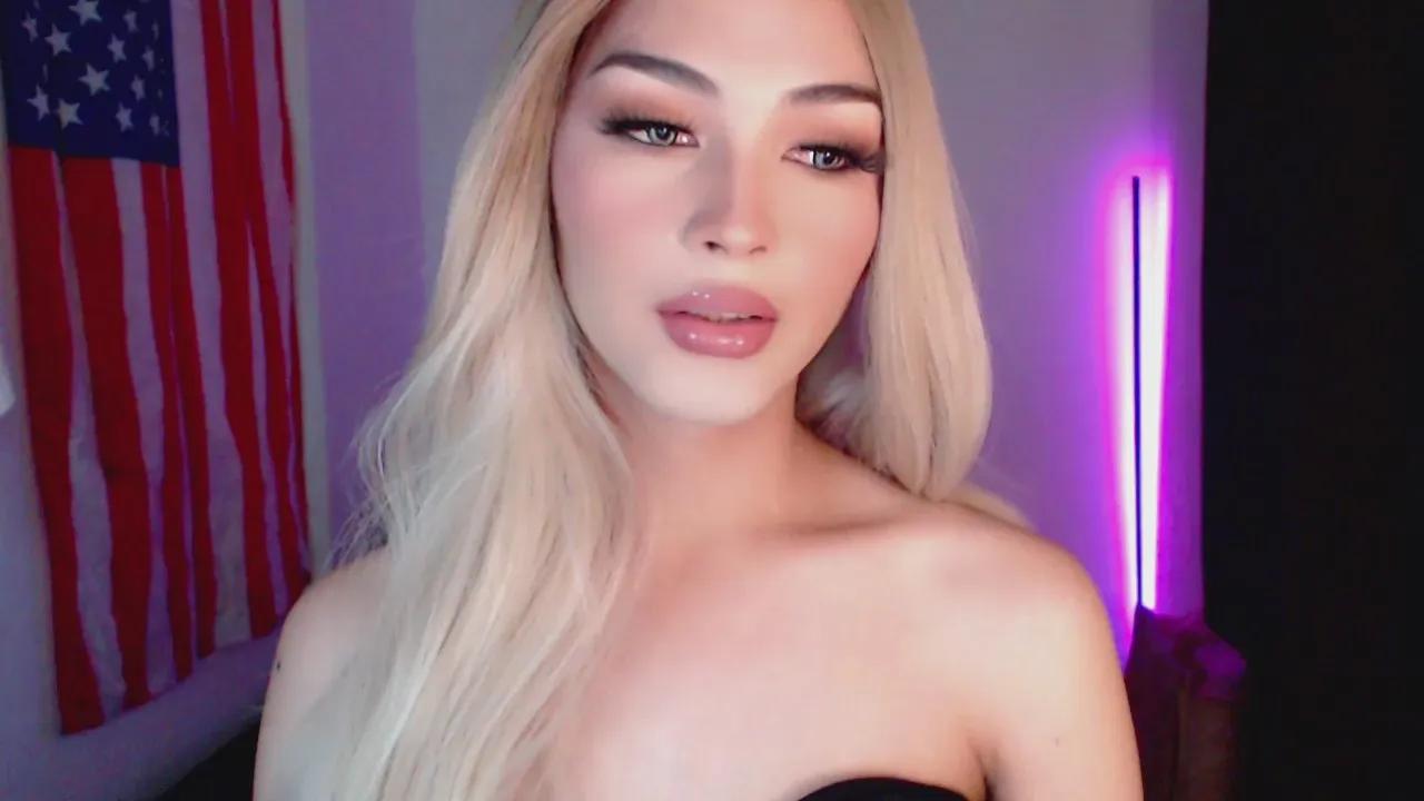 Offline scarletwhitex on Cam4
