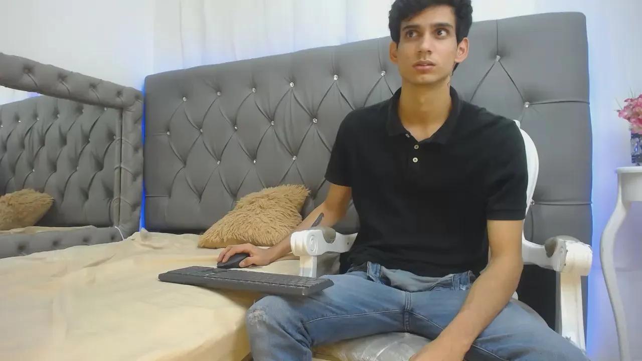 Offline Sebalexis7 on Cam4