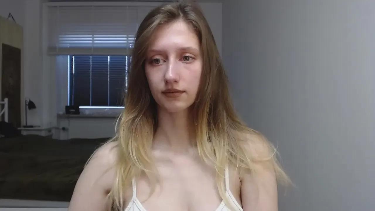 sensual_Luna on Cam4 