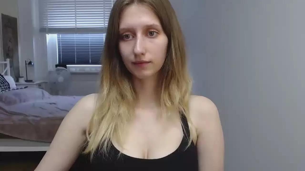 sensual_Luna on Cam4 