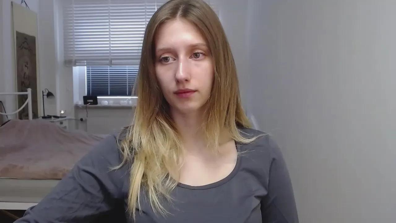 sensual_Luna on Cam4 