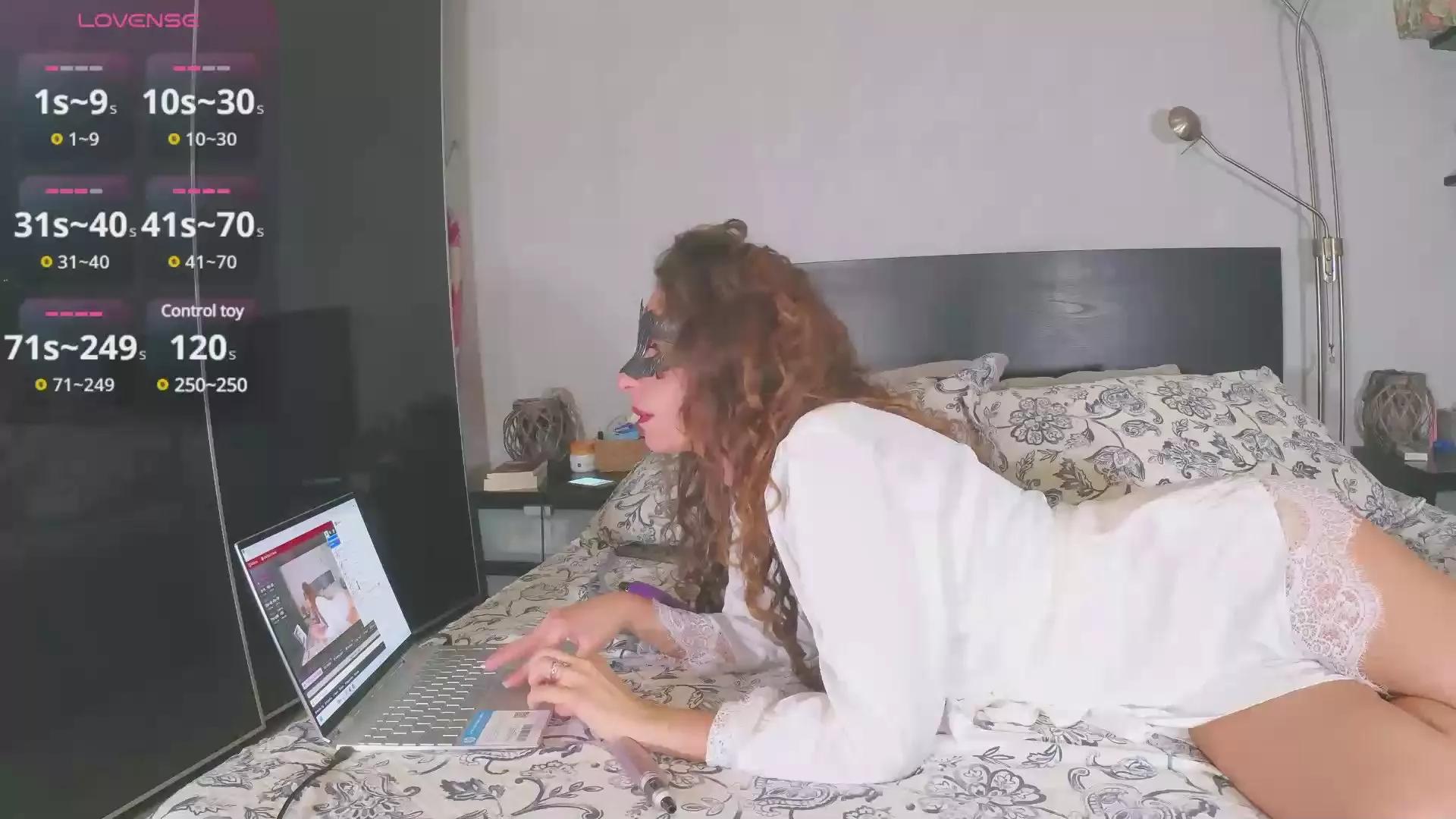 Sere87 on Cam4 