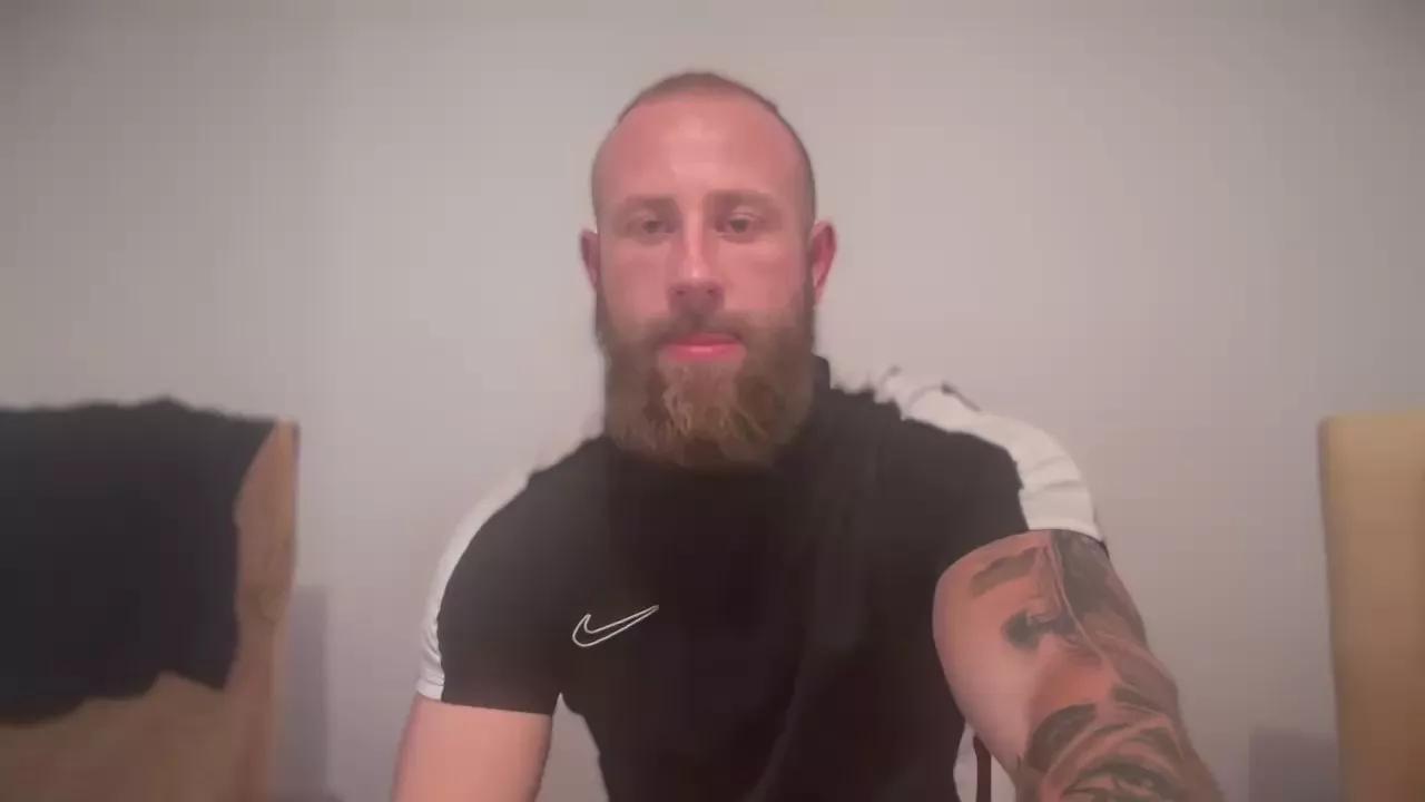 Offline sergio300PL on Cam4