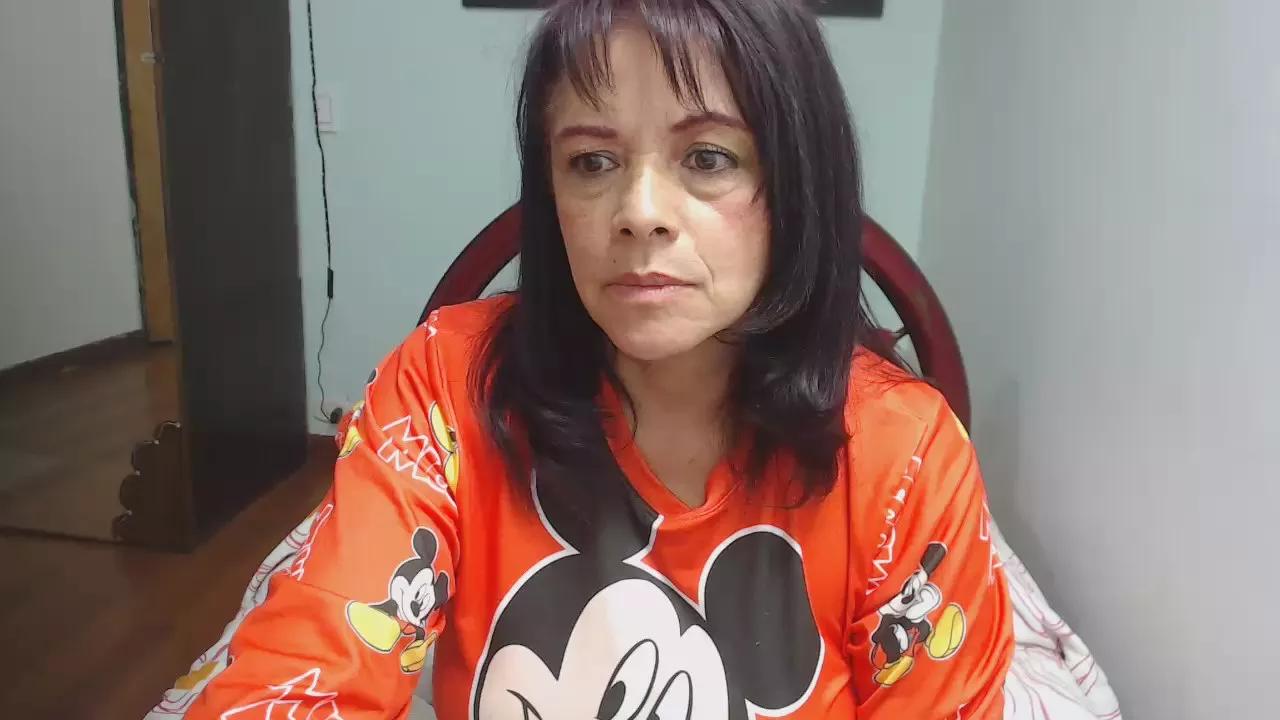 Offline sexygradmom on Cam4
