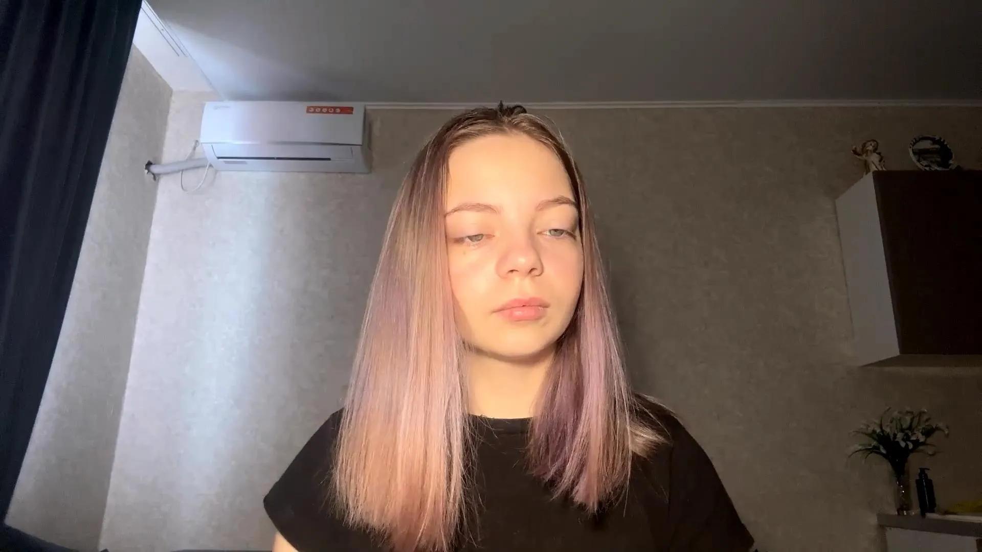 ShaniMonckton —  #threesome #cosplay #spanking #pornstar #lesbian #bdsm #amateur