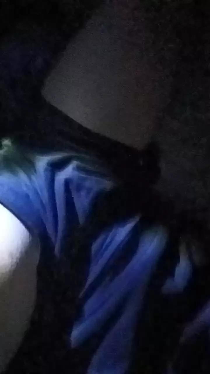 Shortygloks619 on Cam4 