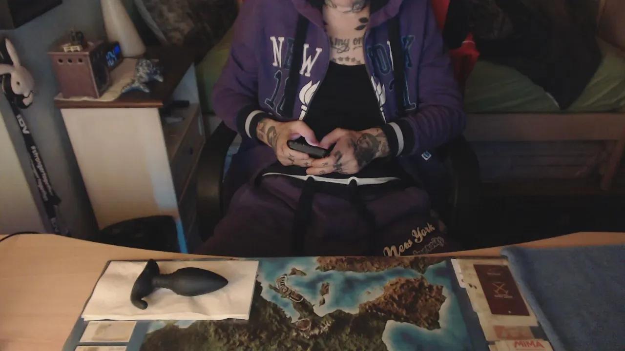 Offline simopussyfan on Cam4