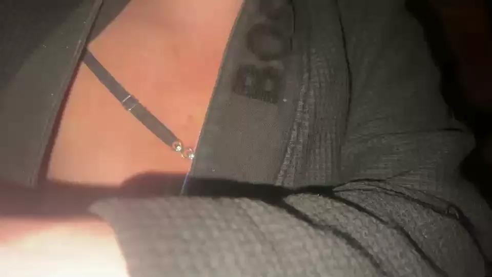 Sissysubslut023 on Cam4 