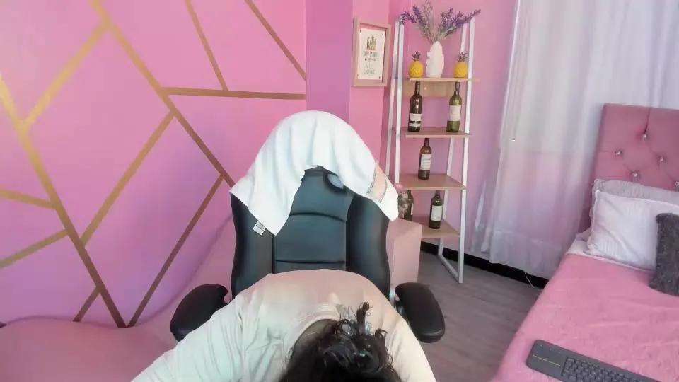 Offline Skarleth_Stiv on Cam4