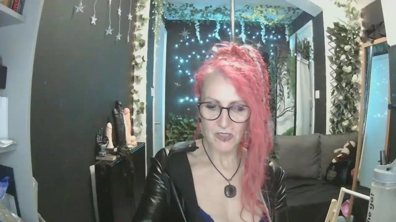 SkySparks on Cam4 