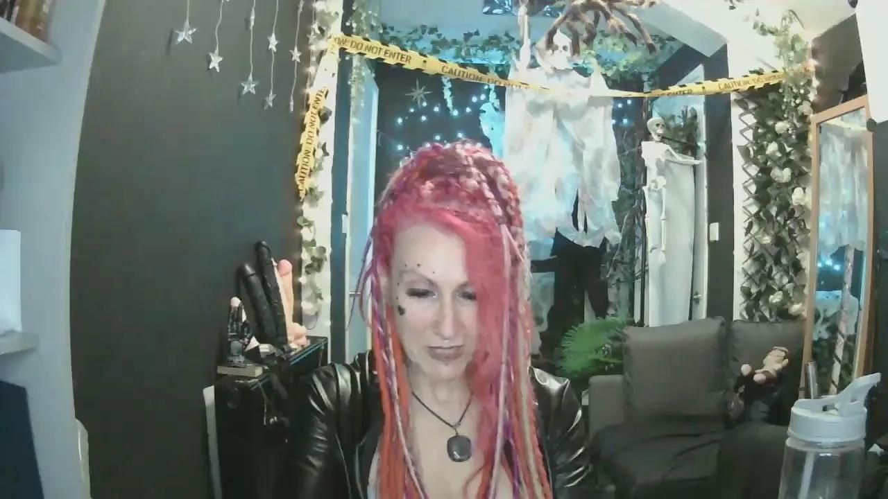 SkySparks on Cam4 