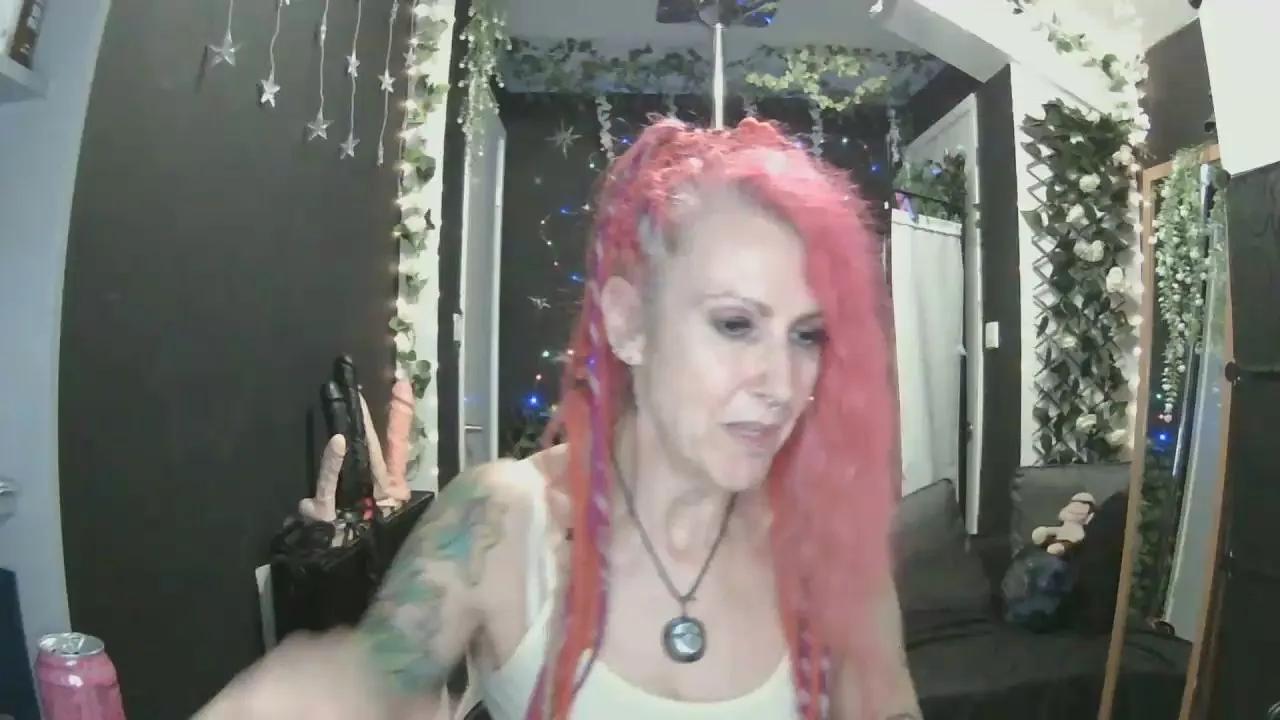 SkySparks on Cam4 