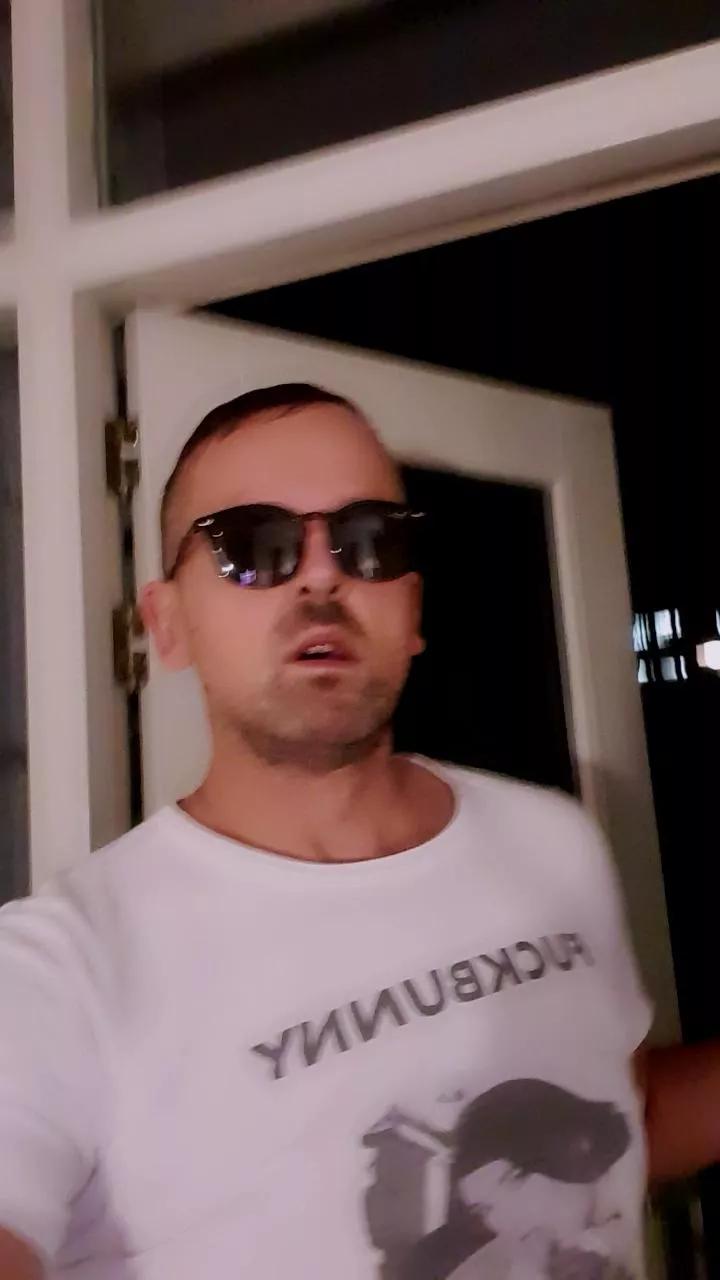 Offline SlutboyBen on Cam4