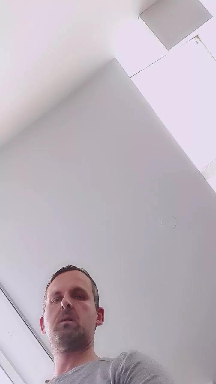 Offline SlutboyBen on Cam4