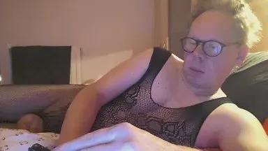 Offline slutboyx73 on Cam4