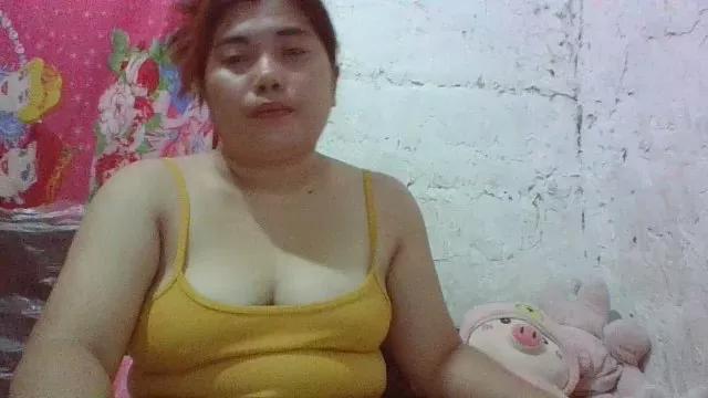 SlutMom_1991 on Cam4 
