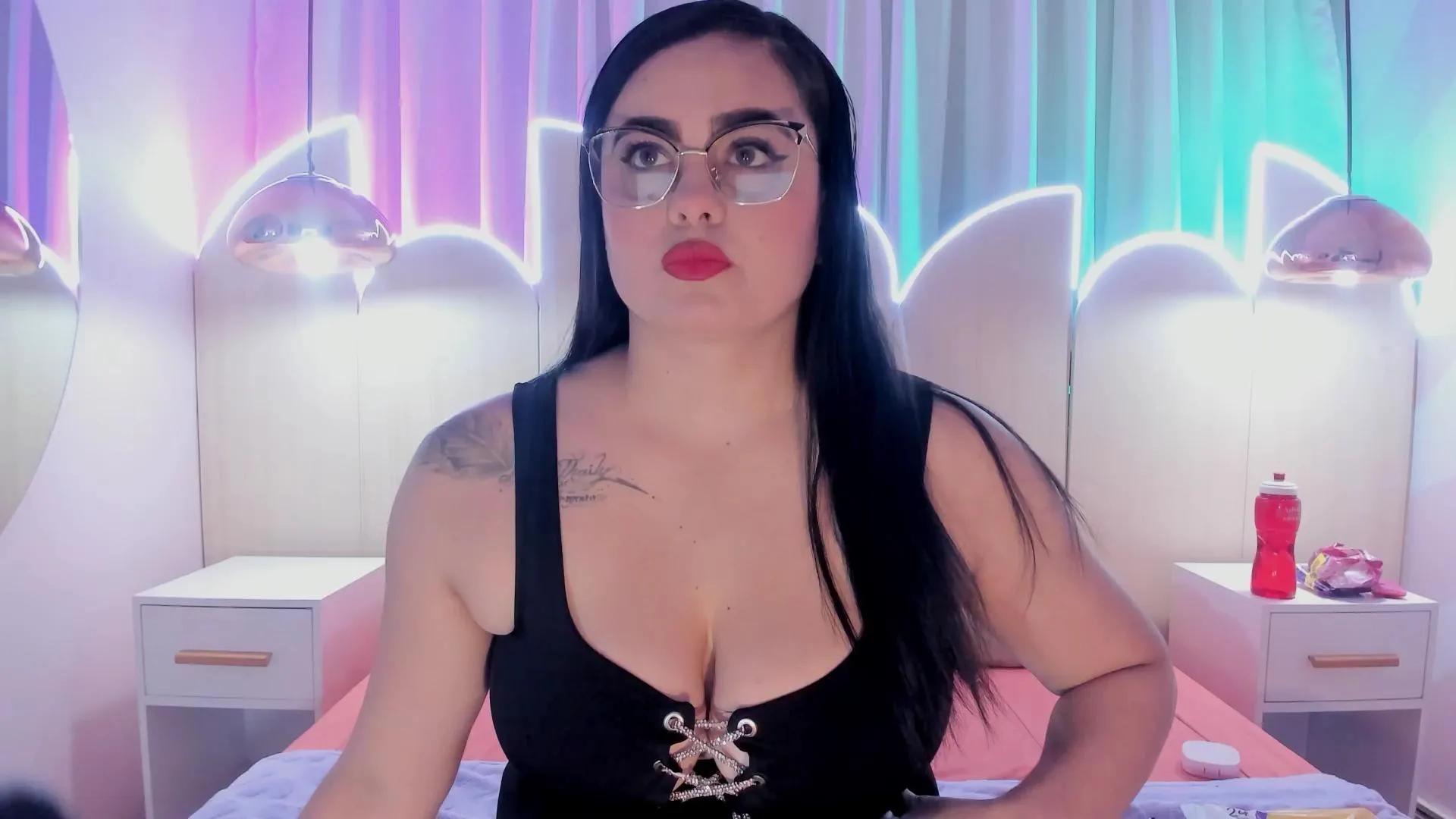 Offline sofiia_carson on Cam4