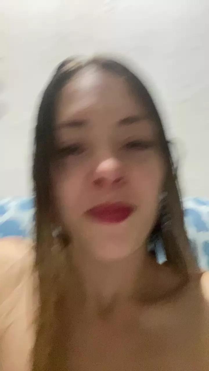 Sol_riquelmee on Cam4 