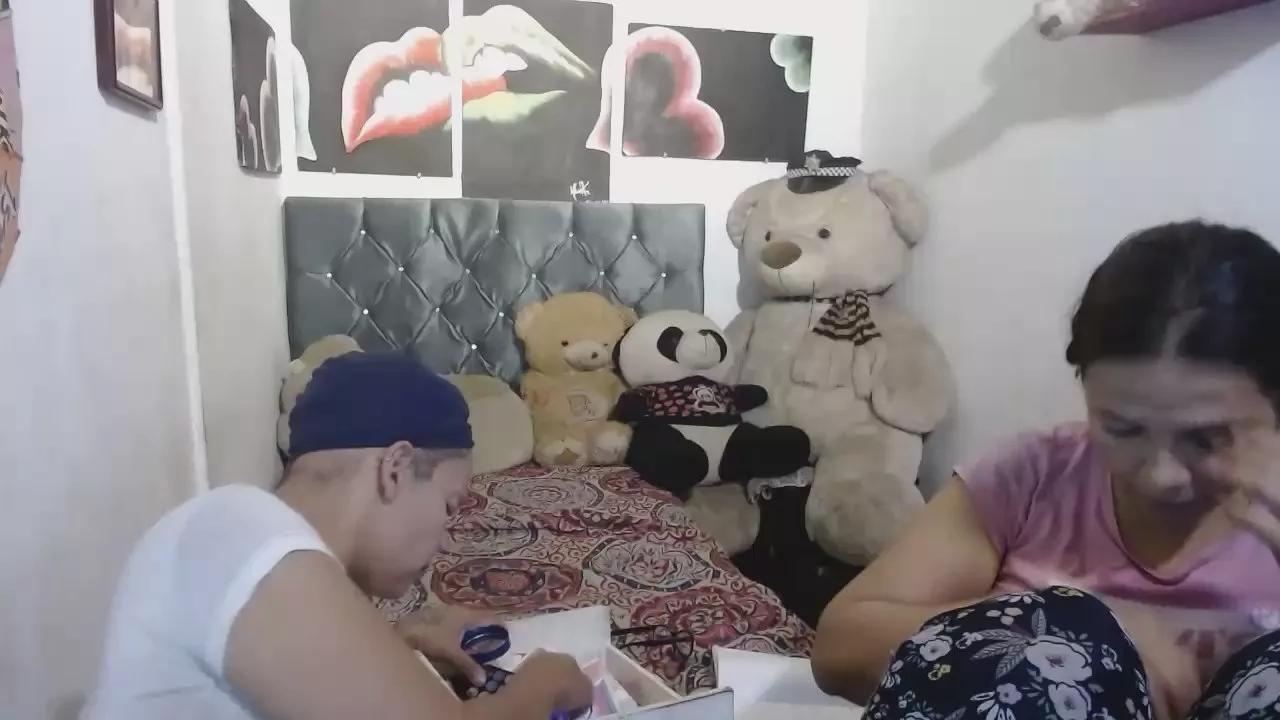 Freechat solyluna20222 on Cam4