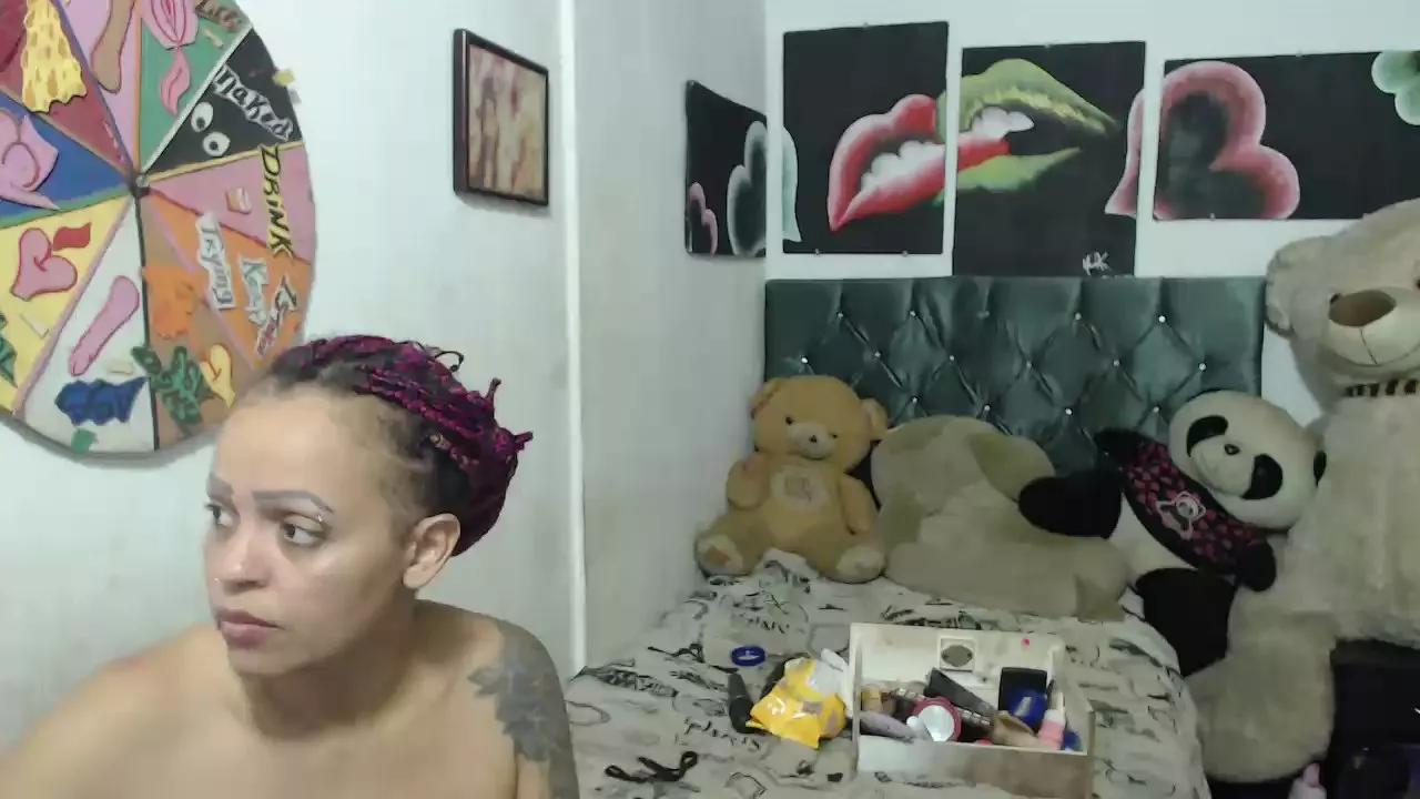 Freechat solyluna20222 on Cam4