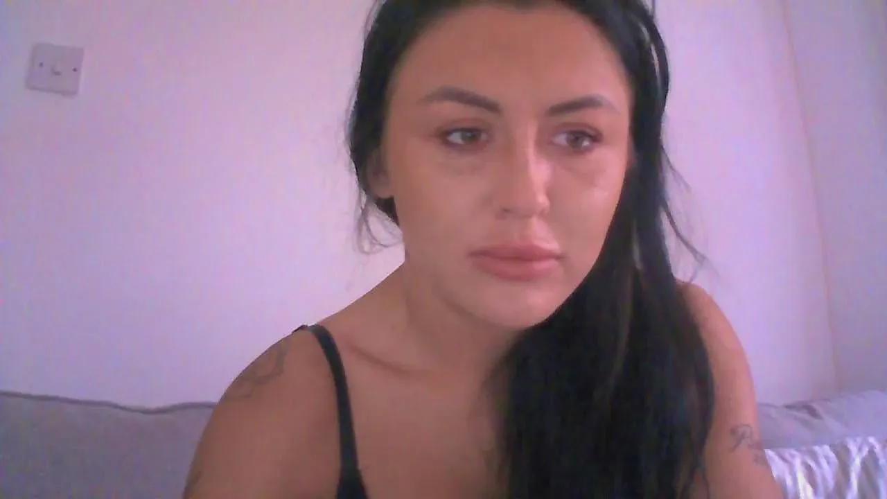 SpicySevana —  #masturbation #C2C #squirt #pee #cute #spanking #feet