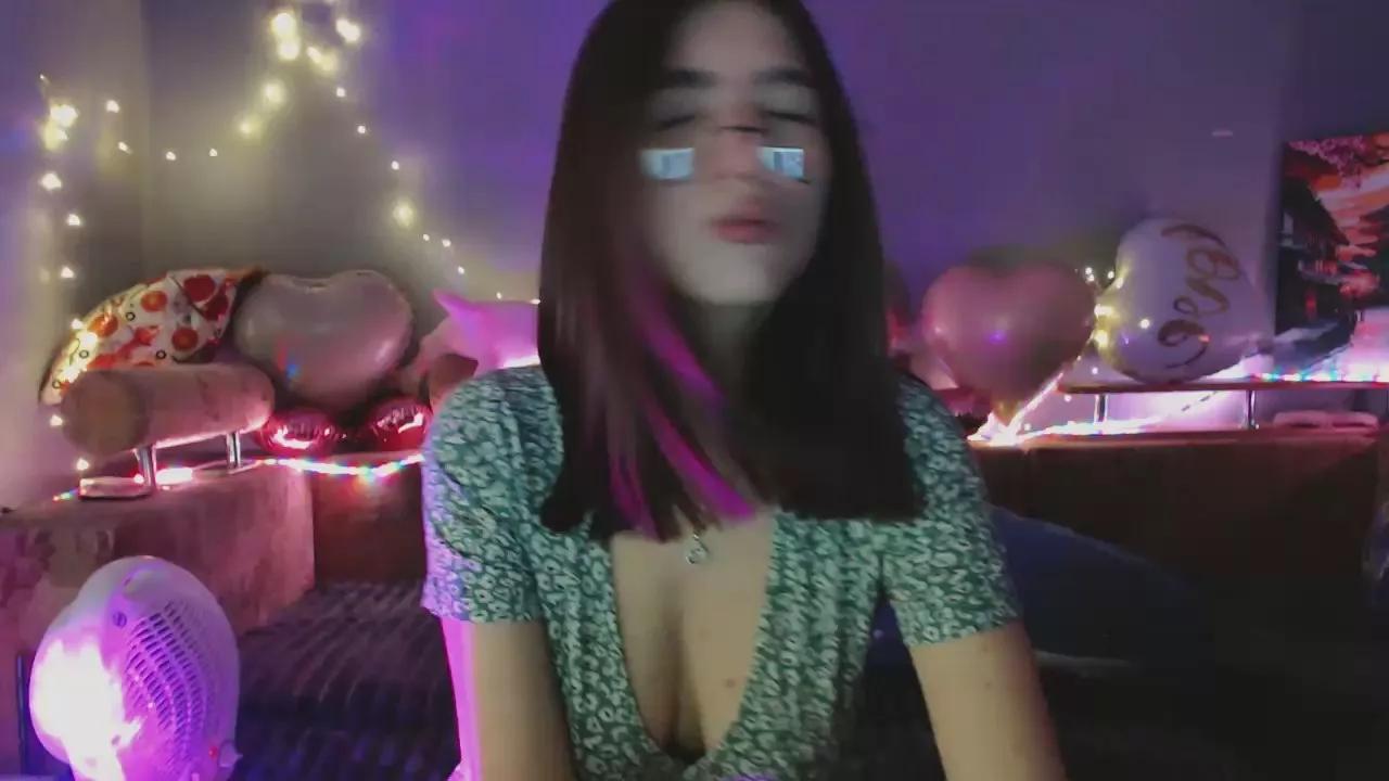 SunnyyGirl on Cam4 