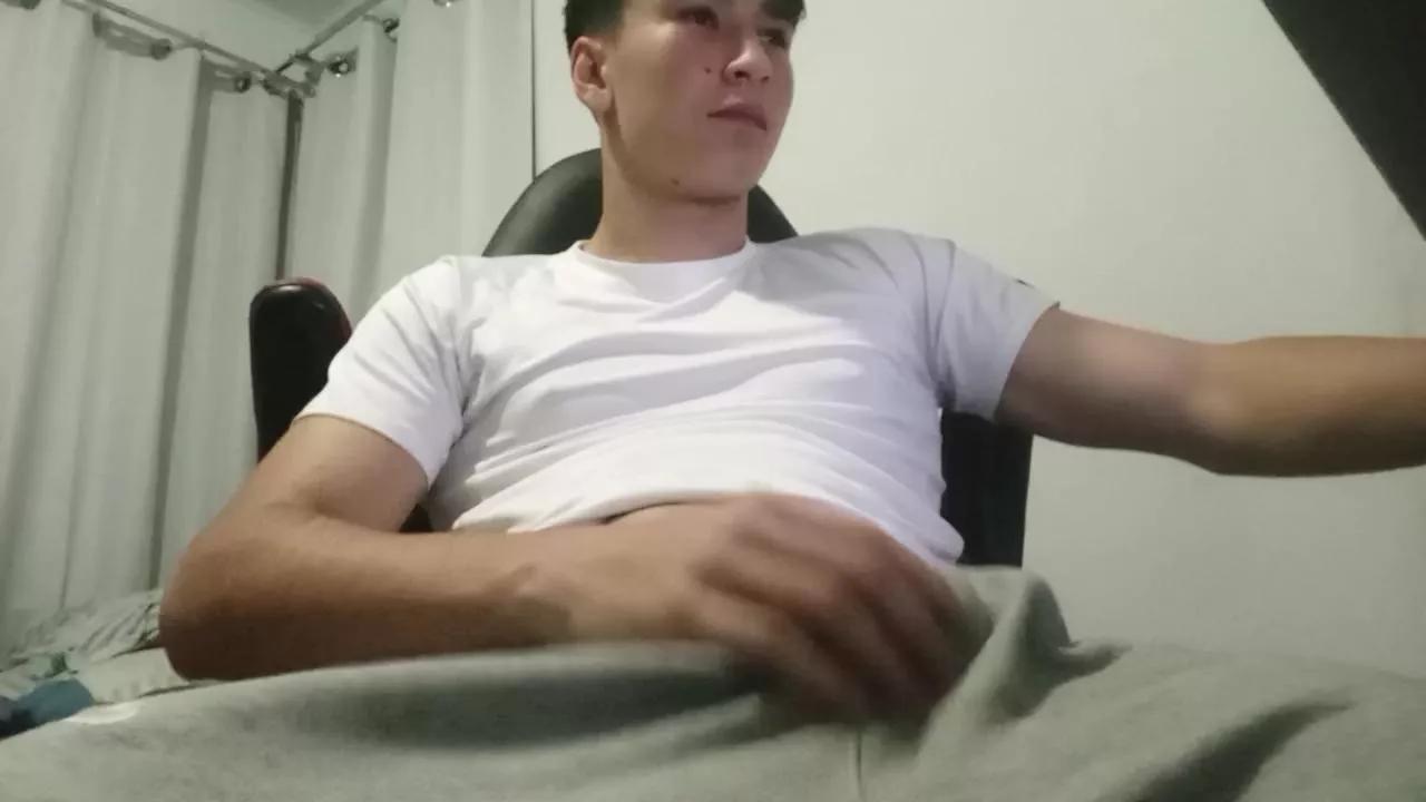 Sutroh0t4 on Cam4 
