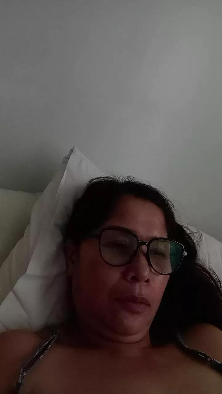 Sweetasian74 on Cam4 