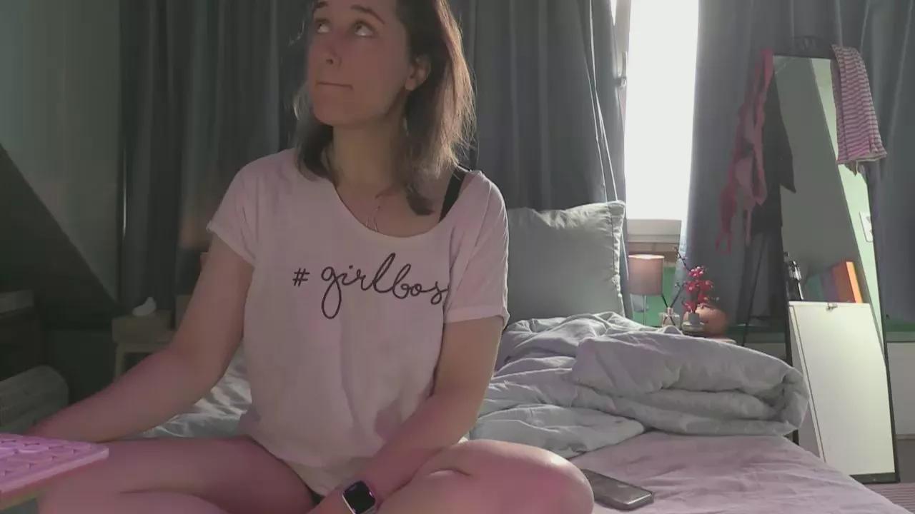 SweetestArtemis on Cam4 