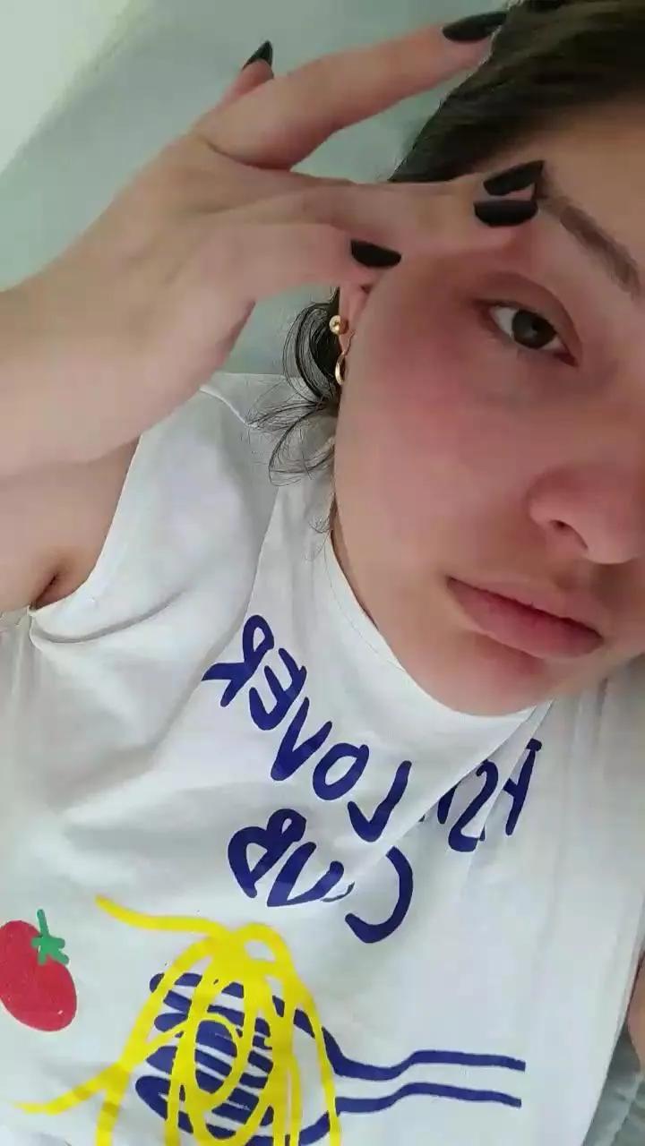 sweetluna_xxx on Cam4 