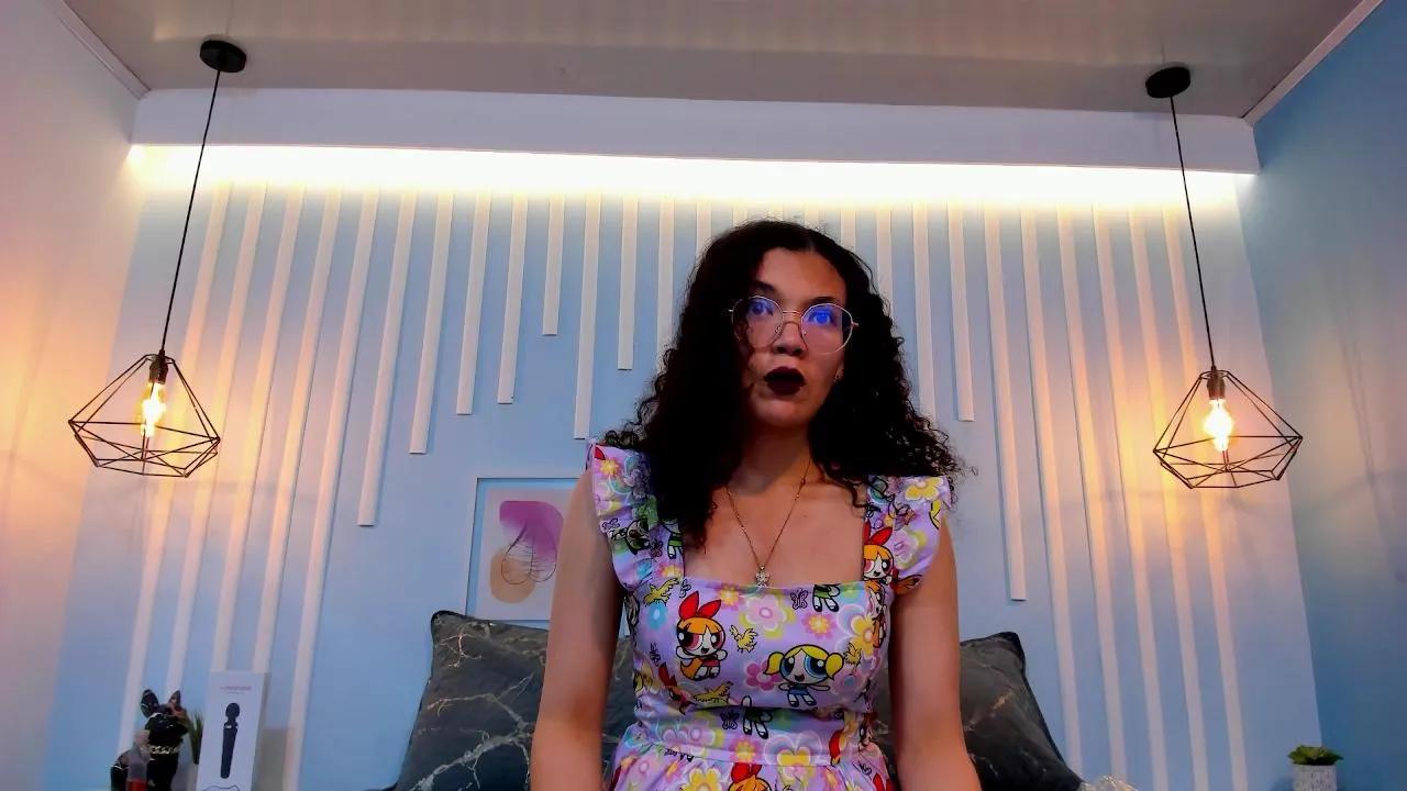 SweetStarr_ —  #cute #spanking #blowjob #pussy #deepthroat #masturbation #feet