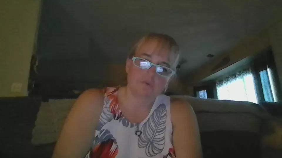 Swingersfun4U on Cam4 