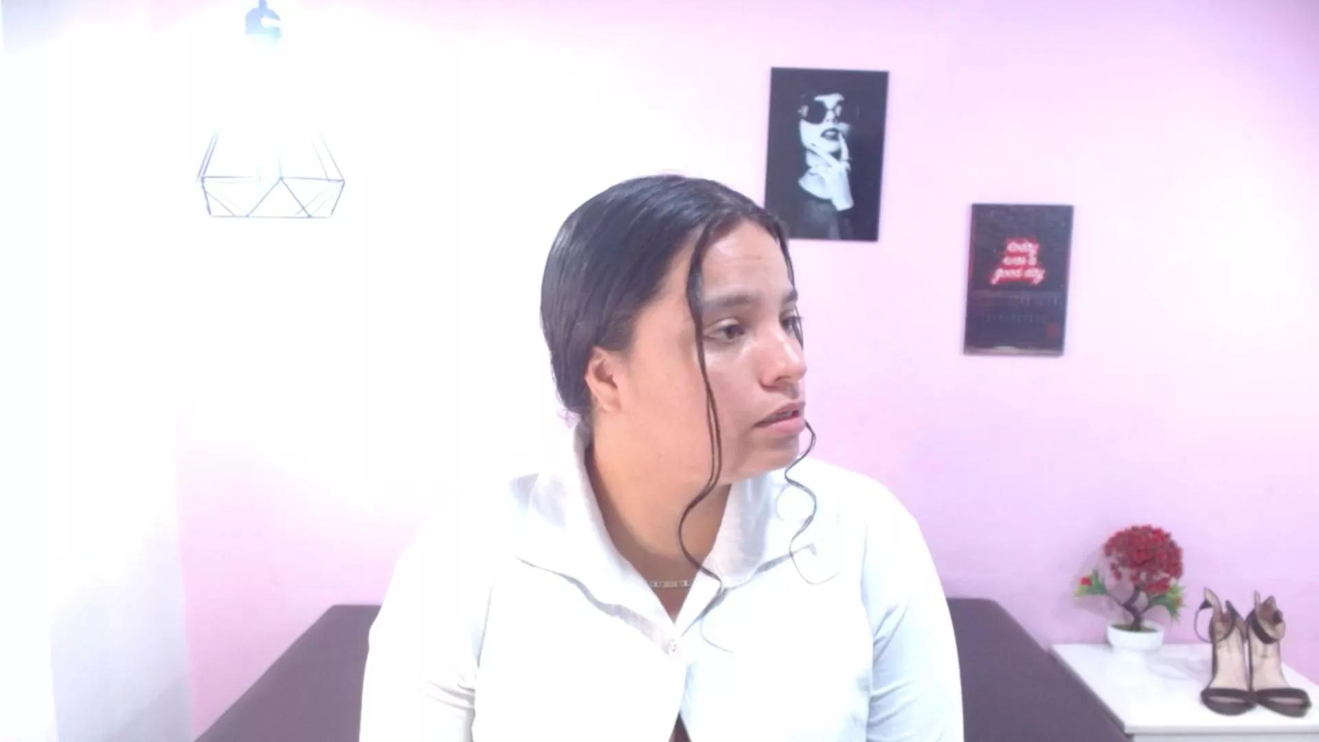 talia_isabella on Cam4 