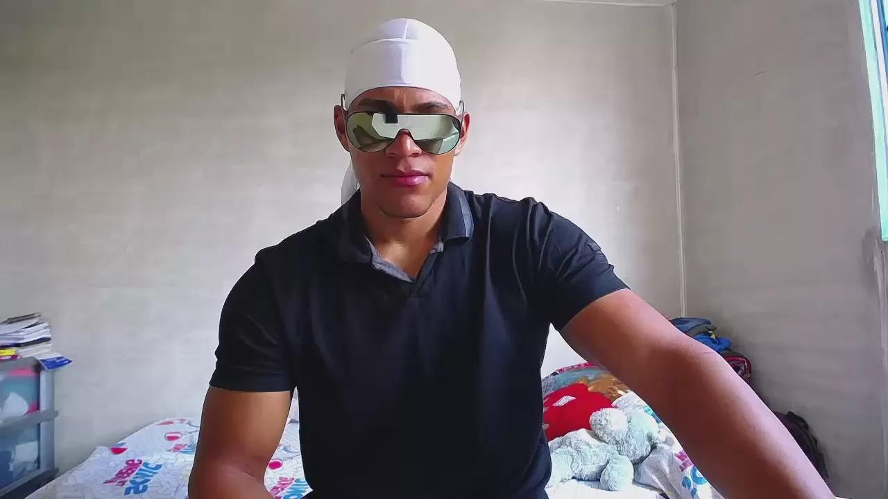 teddyfit_19cm on Cam4 