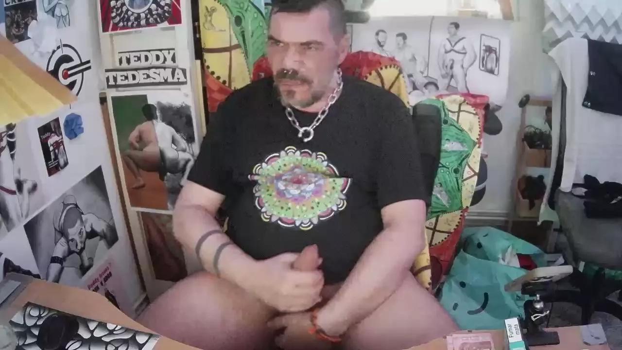 TeddyTedesma on Cam4 
