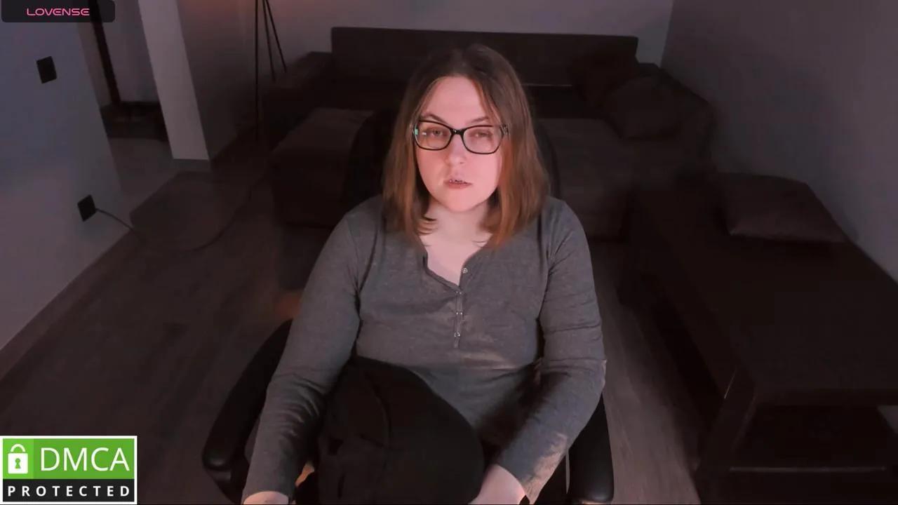 TenebrisTint — Freechat on Cam4