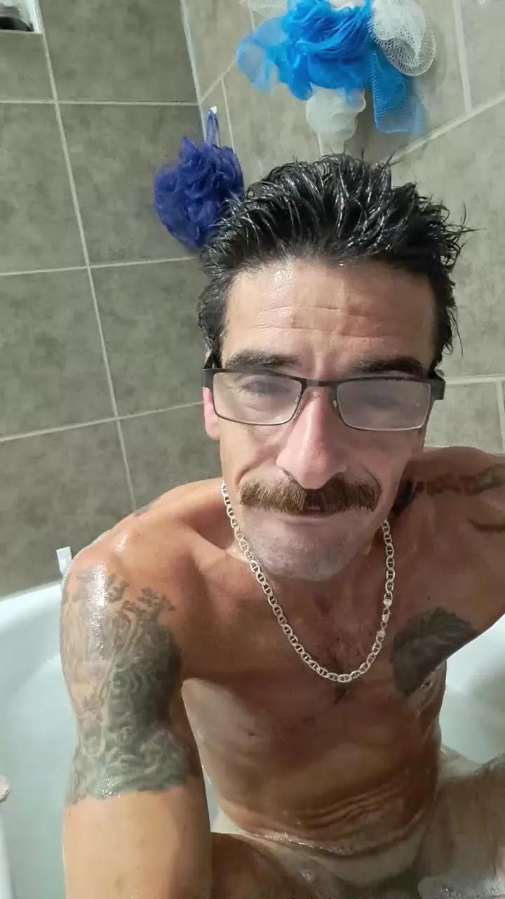 Offline the1show1 on Cam4