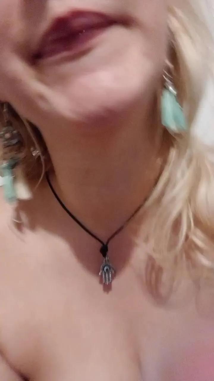 Avatar of the_red_rose3