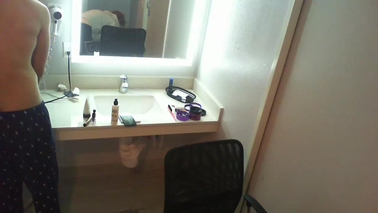 theycallmemill1 on Cam4 