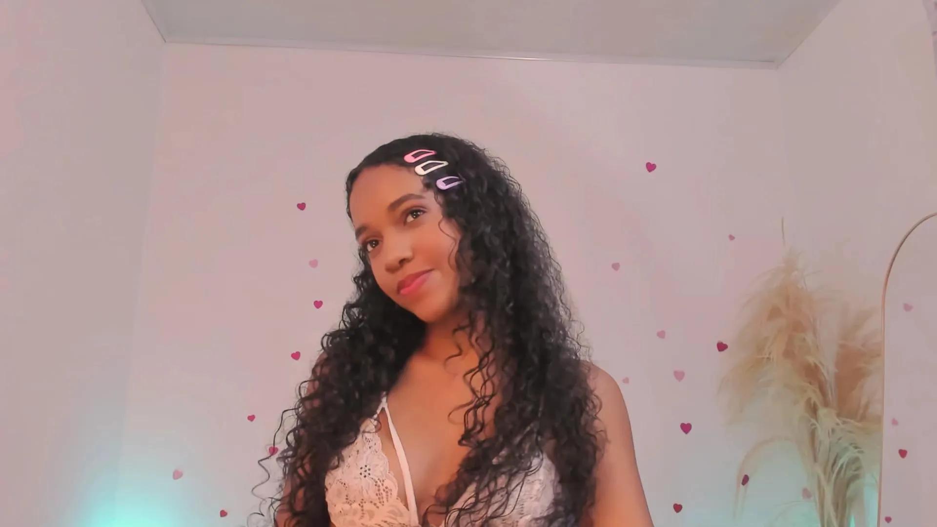 Offline TinaRouse on Cam4