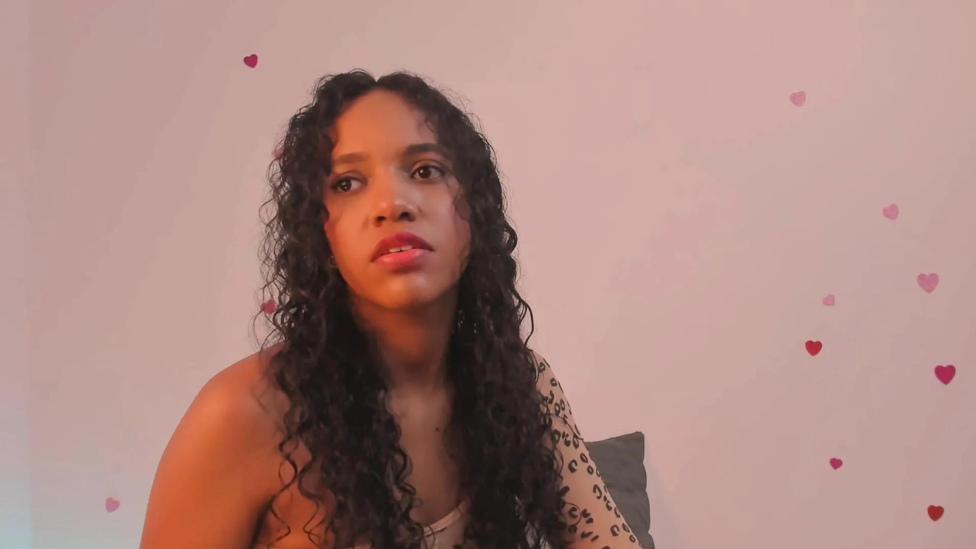 Offline TinaRouse on Cam4