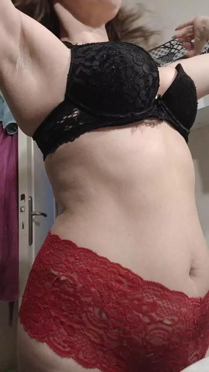 Titouna on Cam4 
