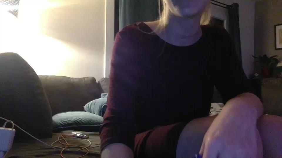 TLT83 on Cam4 