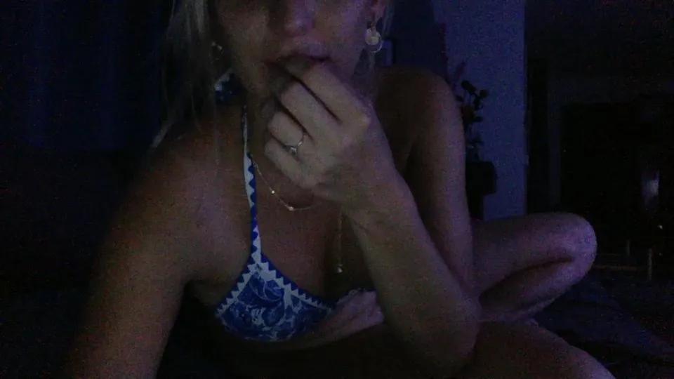 Freechat TLT83 on Cam4