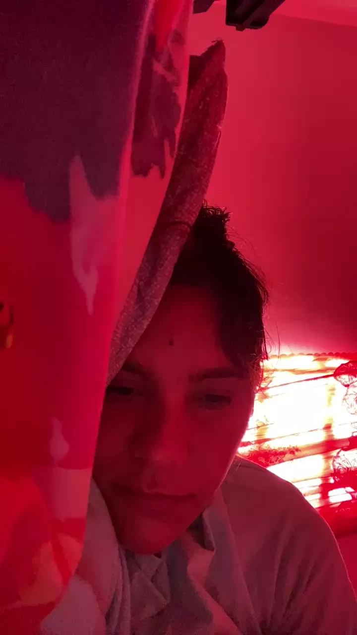 Offline tokyoparis on Cam4