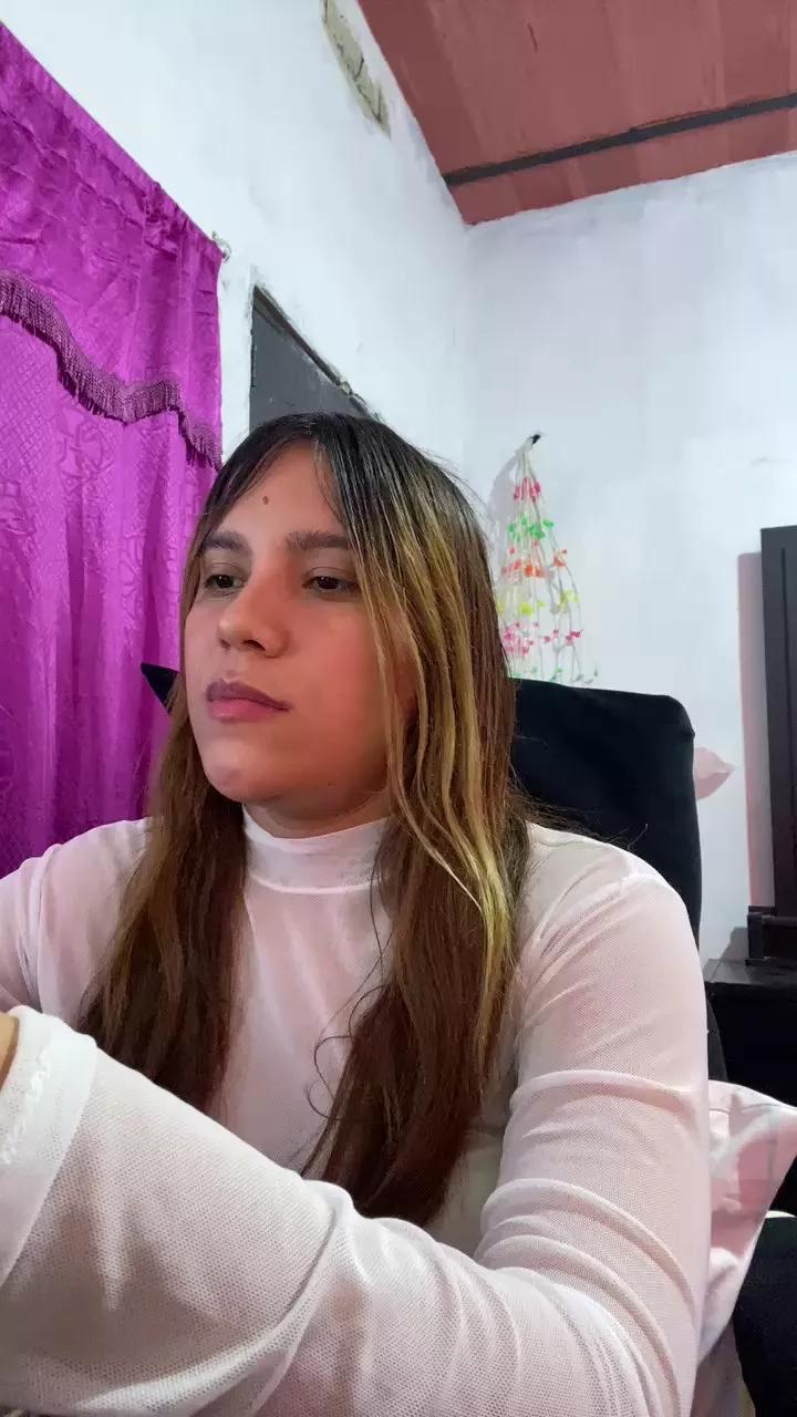 Offline tokyoparis on Cam4