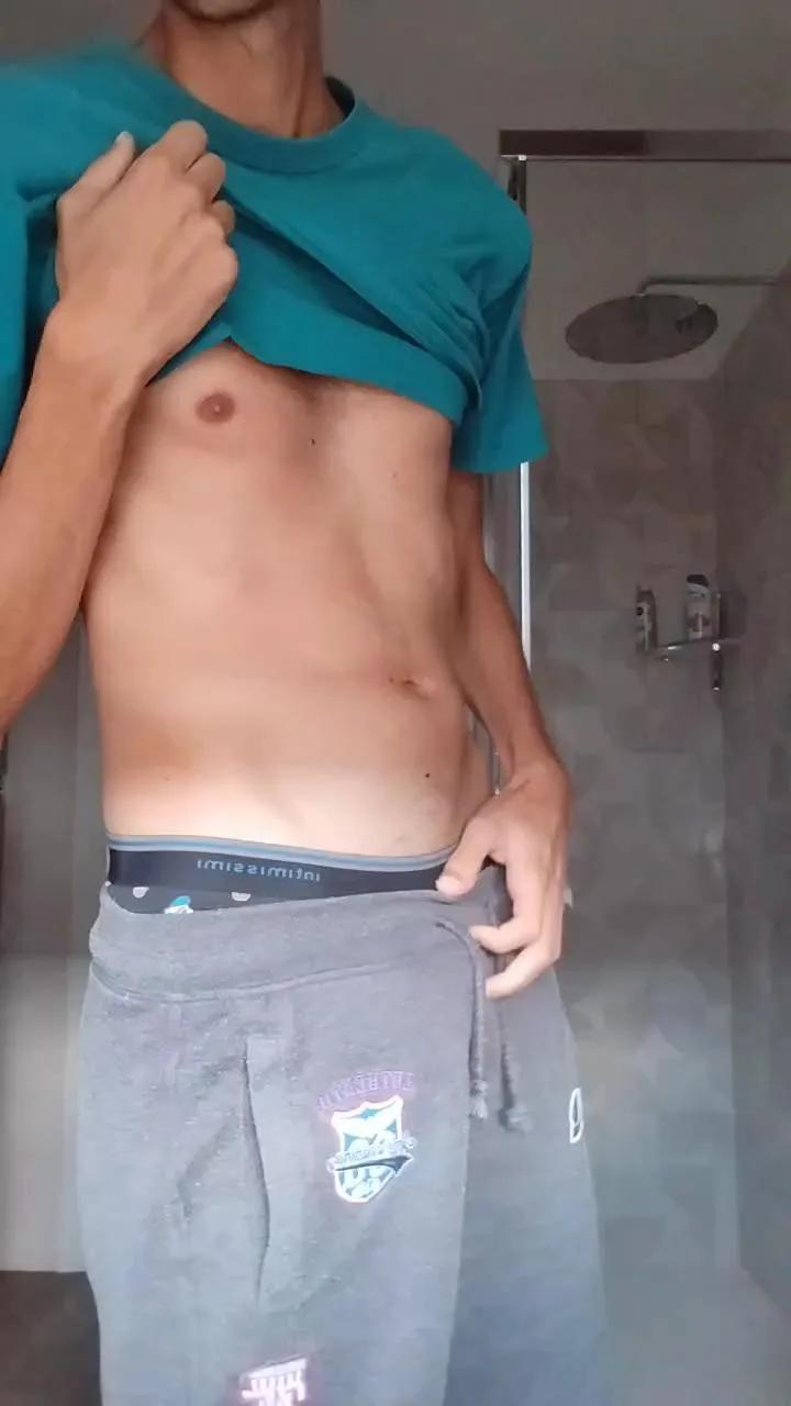 Offline Tom_ita1 on Cam4