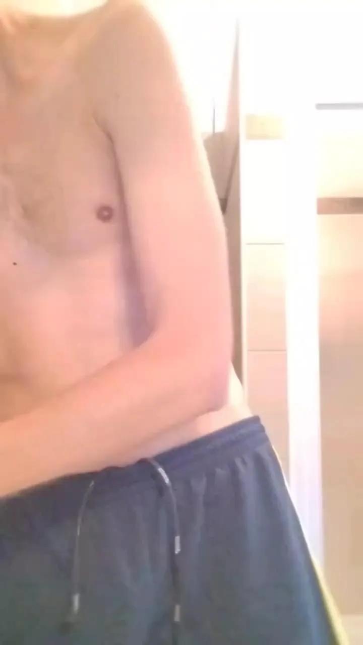 Offline Tom_ita1 on Cam4