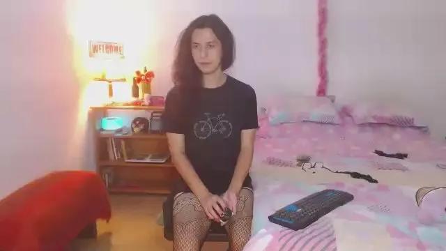 Offline trans_fem420 on Cam4